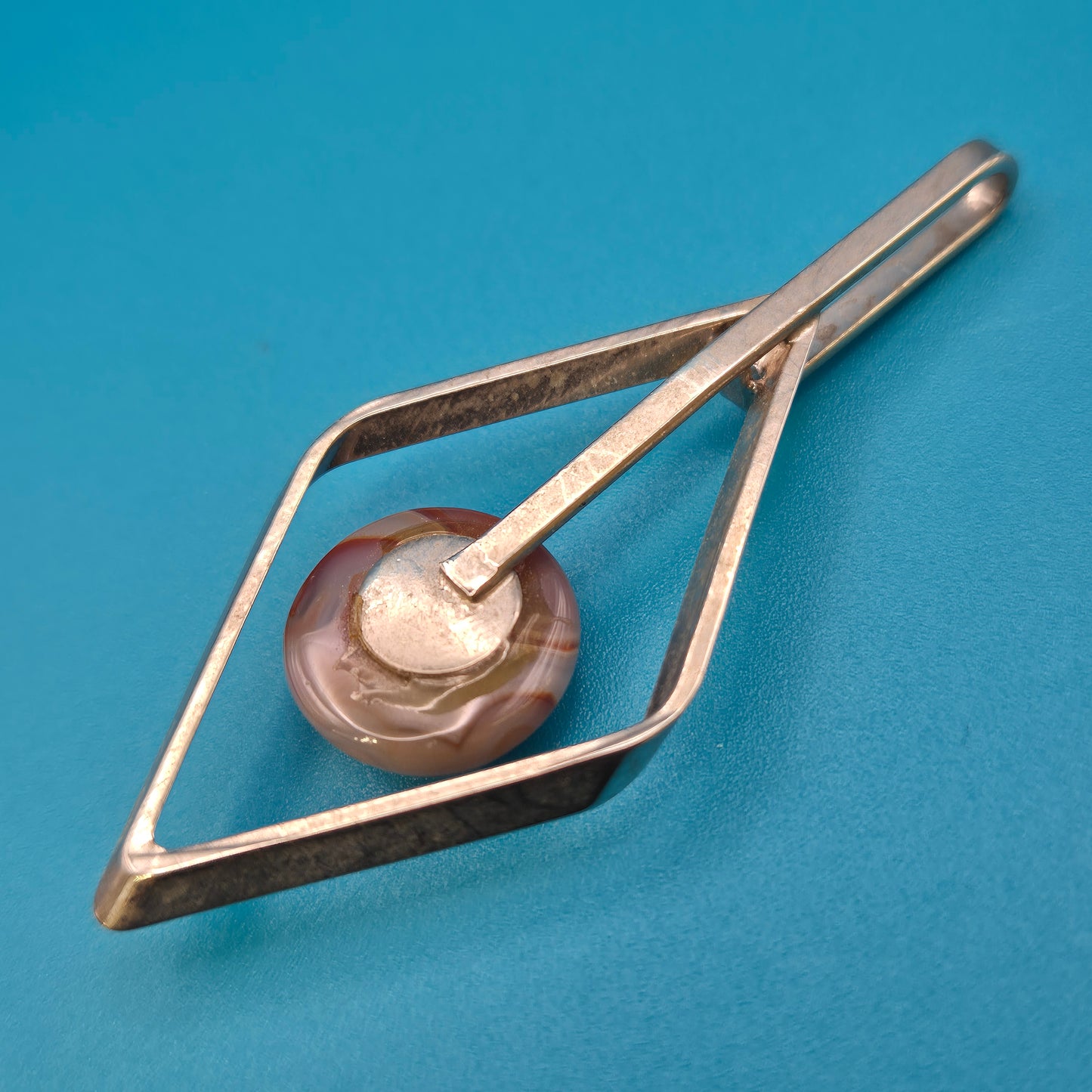 Vintage Anhänger geometrisch mit Achat Cabochon silberfarben