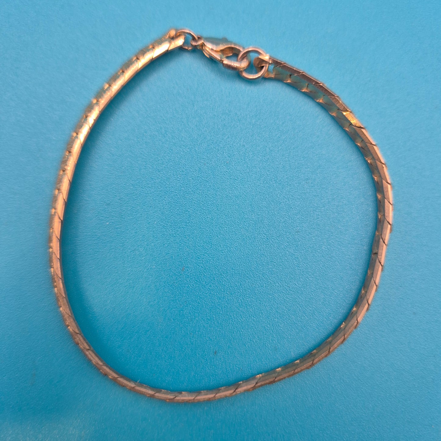 Klassisches flaches Gliederarmband in Roségold-Optik