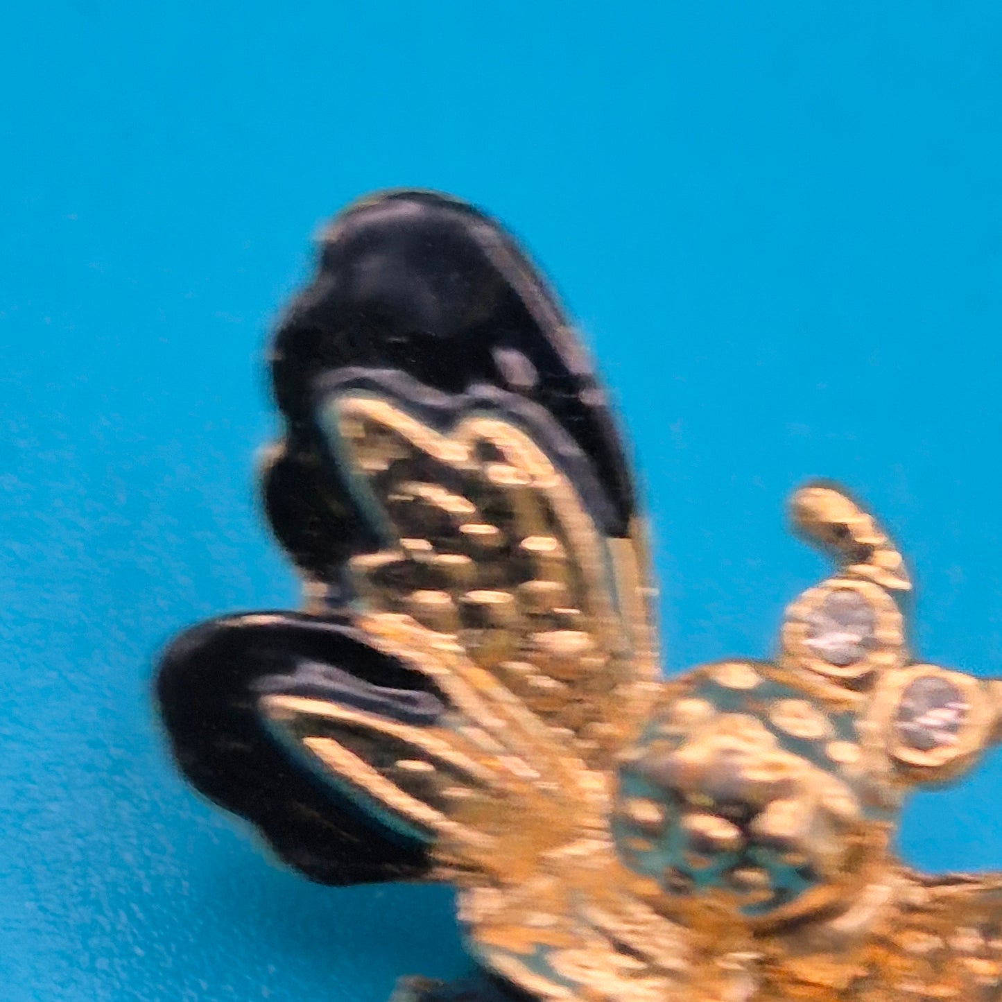 Vintage Emaille-Brosche Biene mit Strass-Akzenten Goldfarben