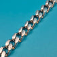 Klassisches silberfarbenes Gliederarmband im zeitlosen Design