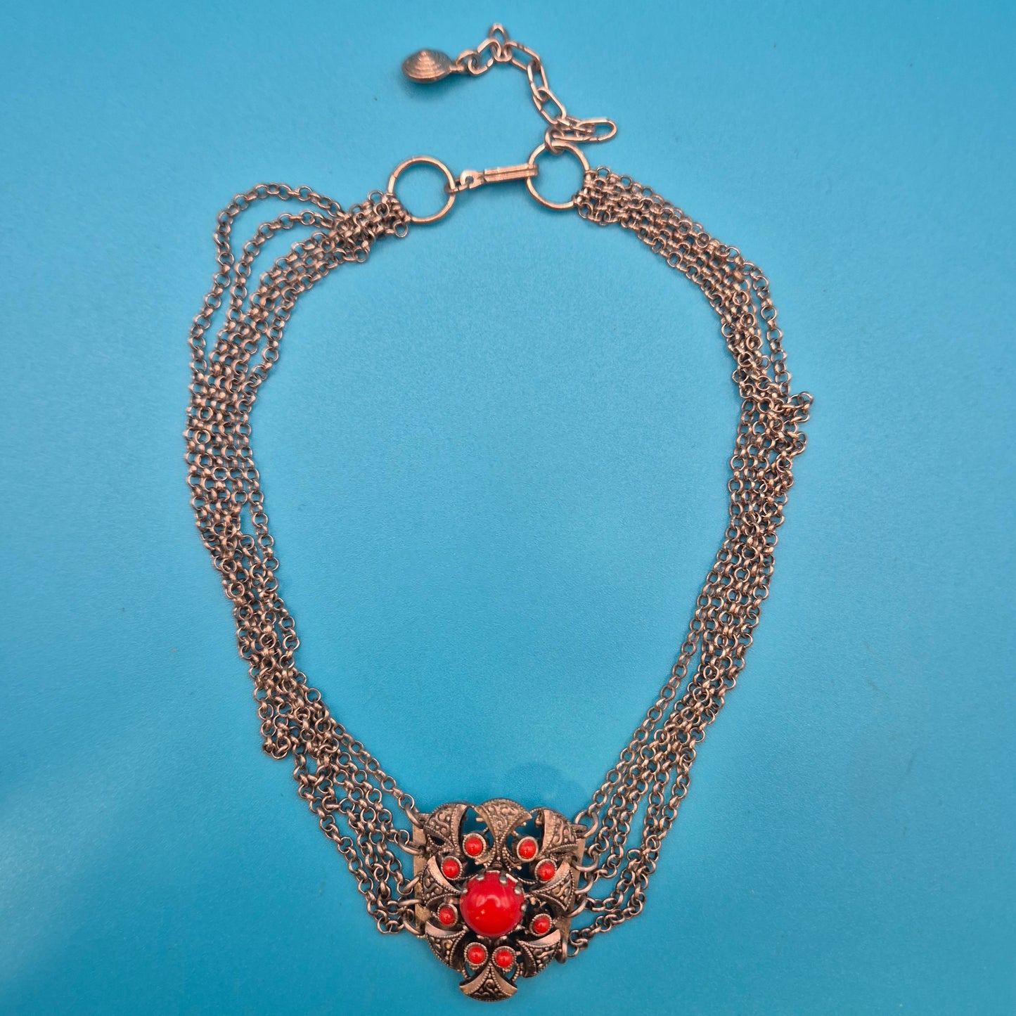 Vintage Mehrreihige Kette mit rotem Schmuckstein-Besatz und filigranem Dekor