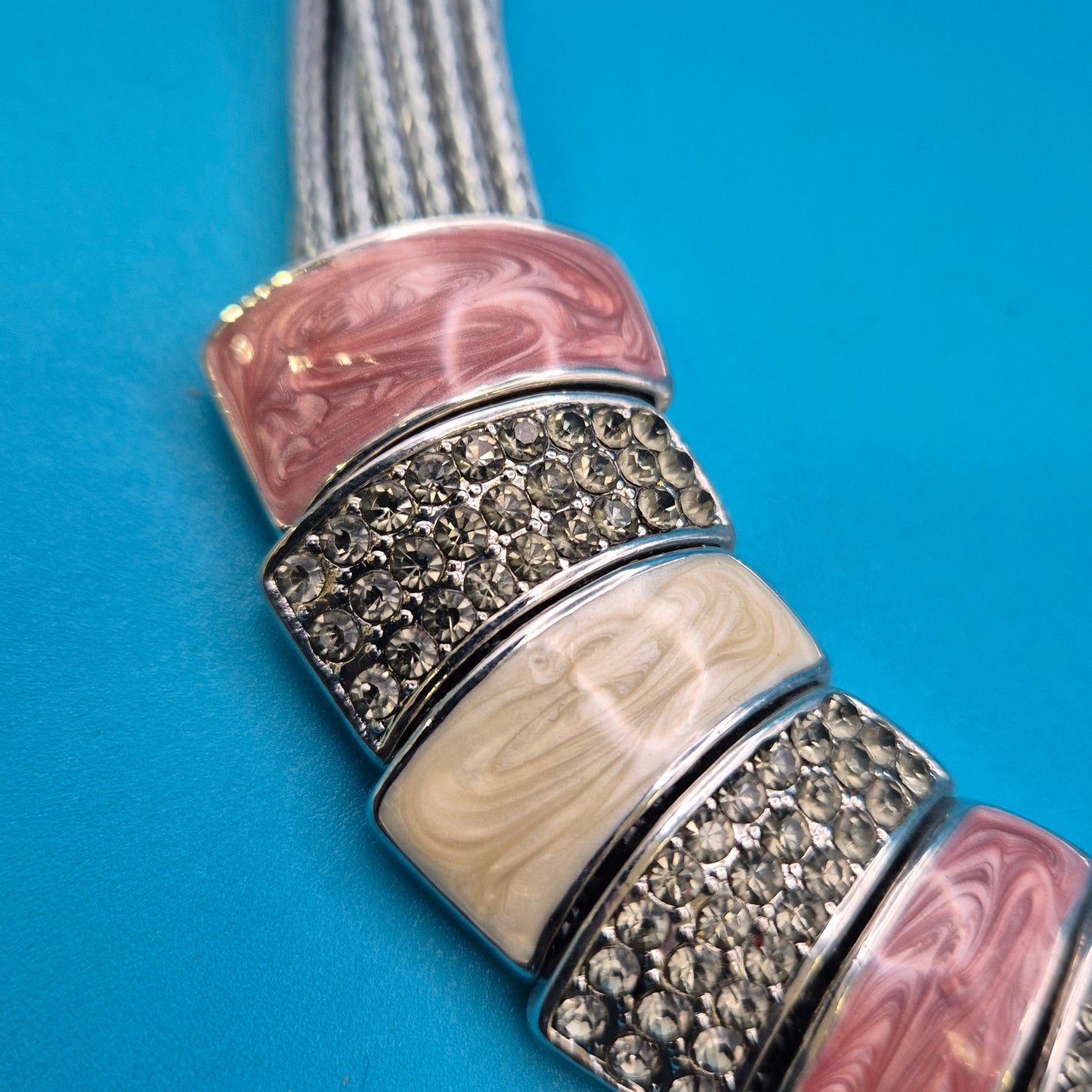 Vintage Statement-Kette mit Emaille-Elementen und Strasssteinen