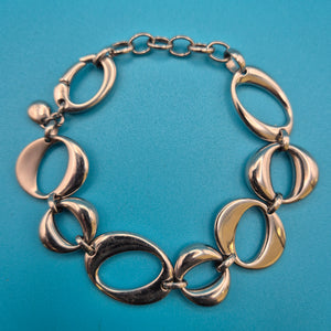 Elegantes Gliederarmband mit organisch geformten Ovalen Vintage Design