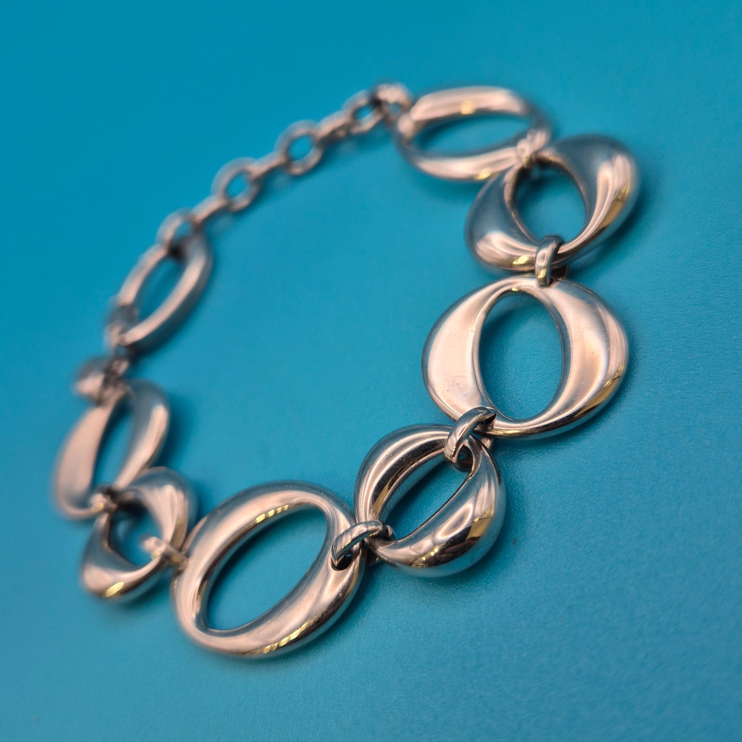 Elegantes Gliederarmband mit organisch geformten Ovalen Vintage Design