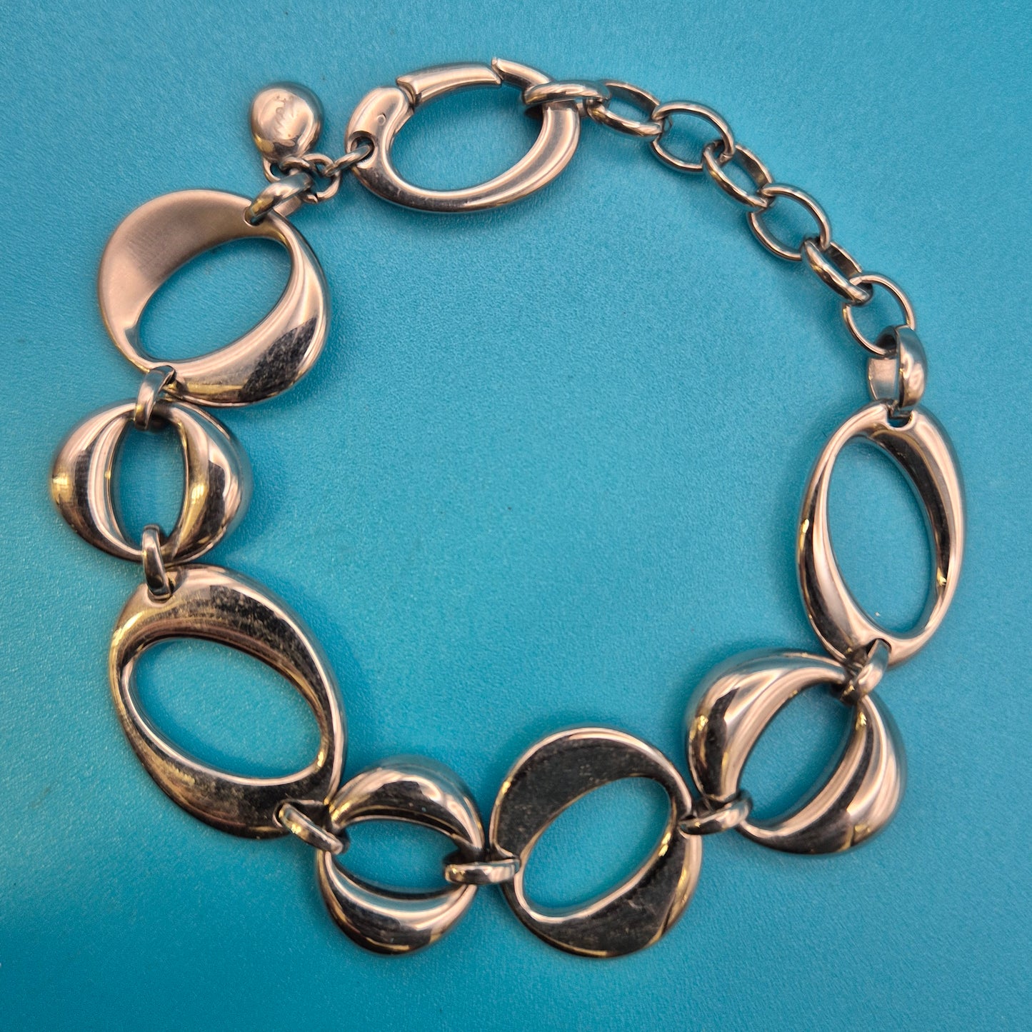 Elegantes Gliederarmband mit organisch geformten Ovalen Vintage Design