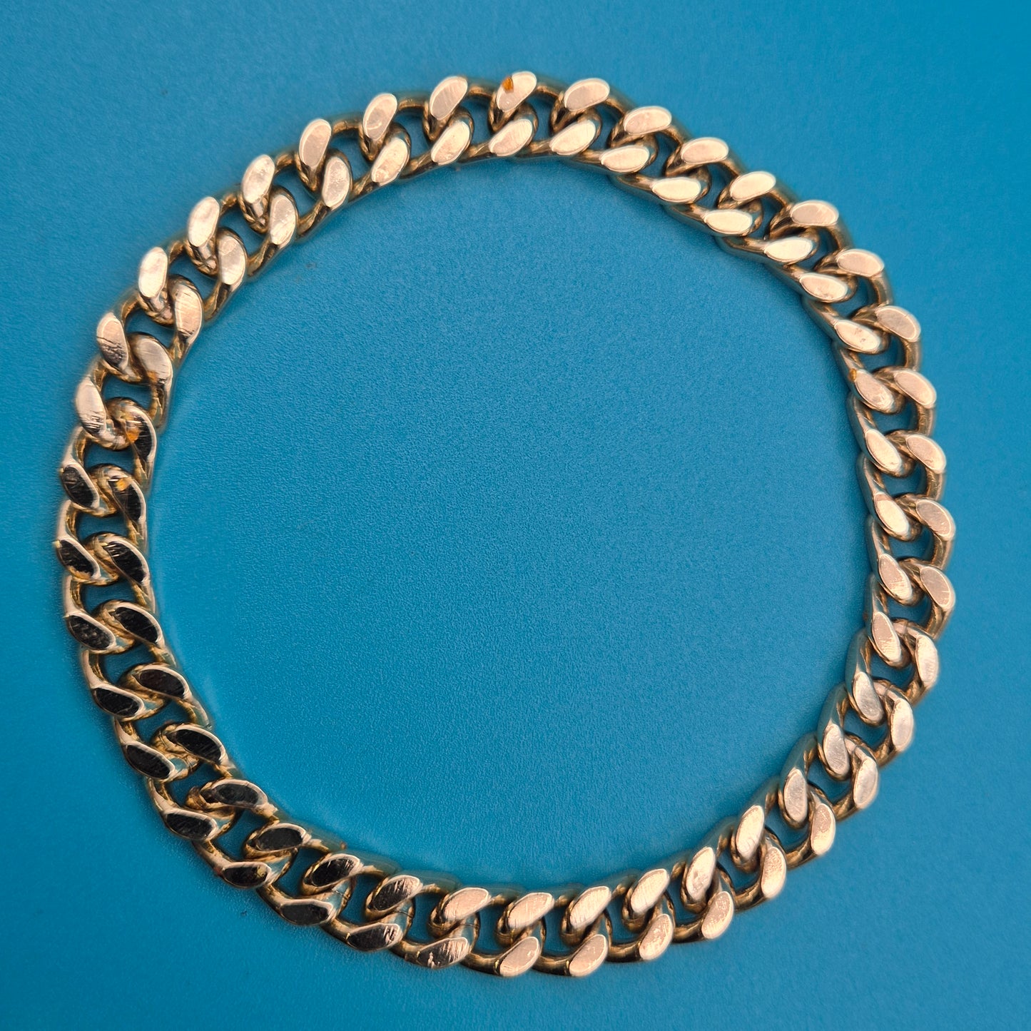Klassisches Panzerarmband aus Goldlegierung im Vintage-Look