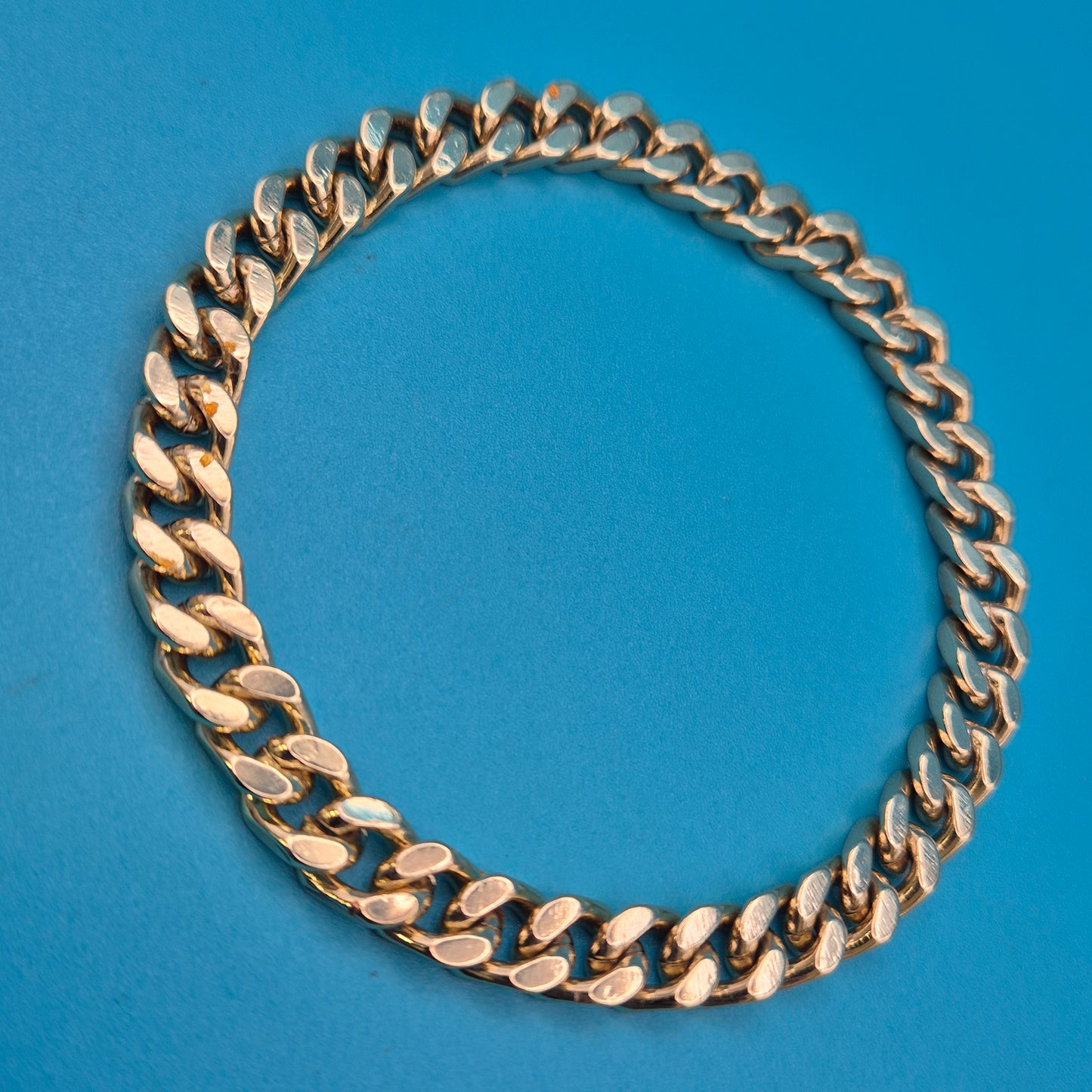 Klassisches Panzerarmband aus Goldlegierung im Vintage-Look