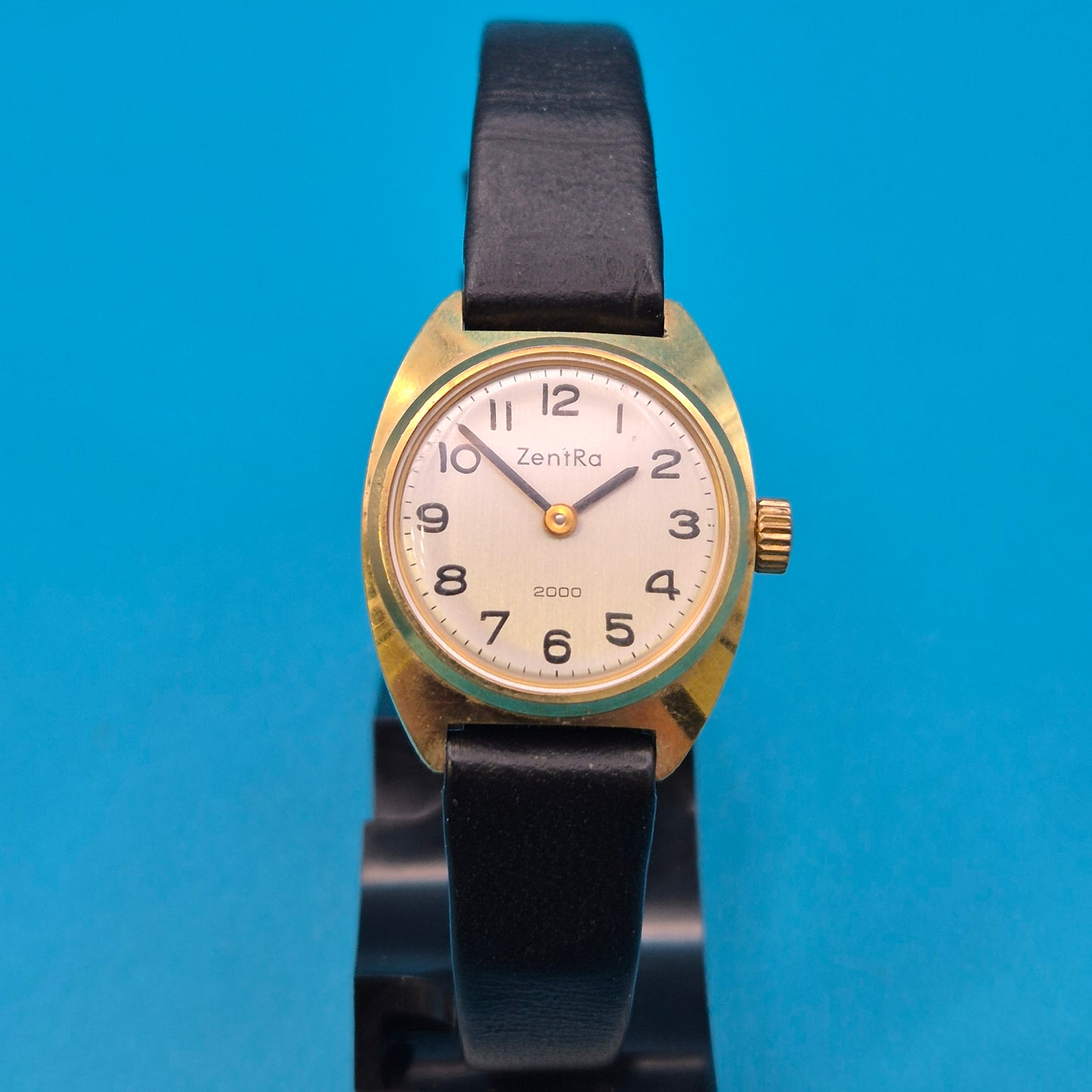 Vintage ZentRa 2000 Damenuhr Goldfarbenes Gehäuse mit Lederarmband