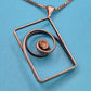 Vintage Silberkette mit modernistischem Spiral-Anhänger und Perle