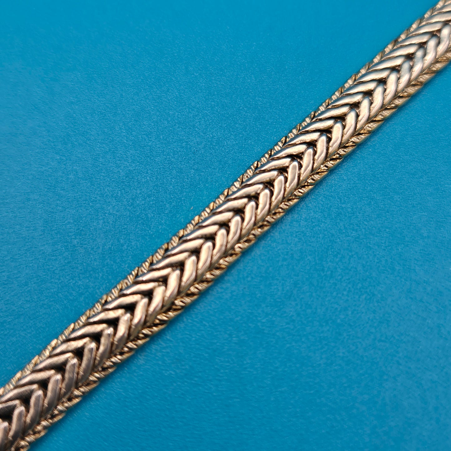 Vintage Fischgräten-Armband Goldfarben strukturiertes Design