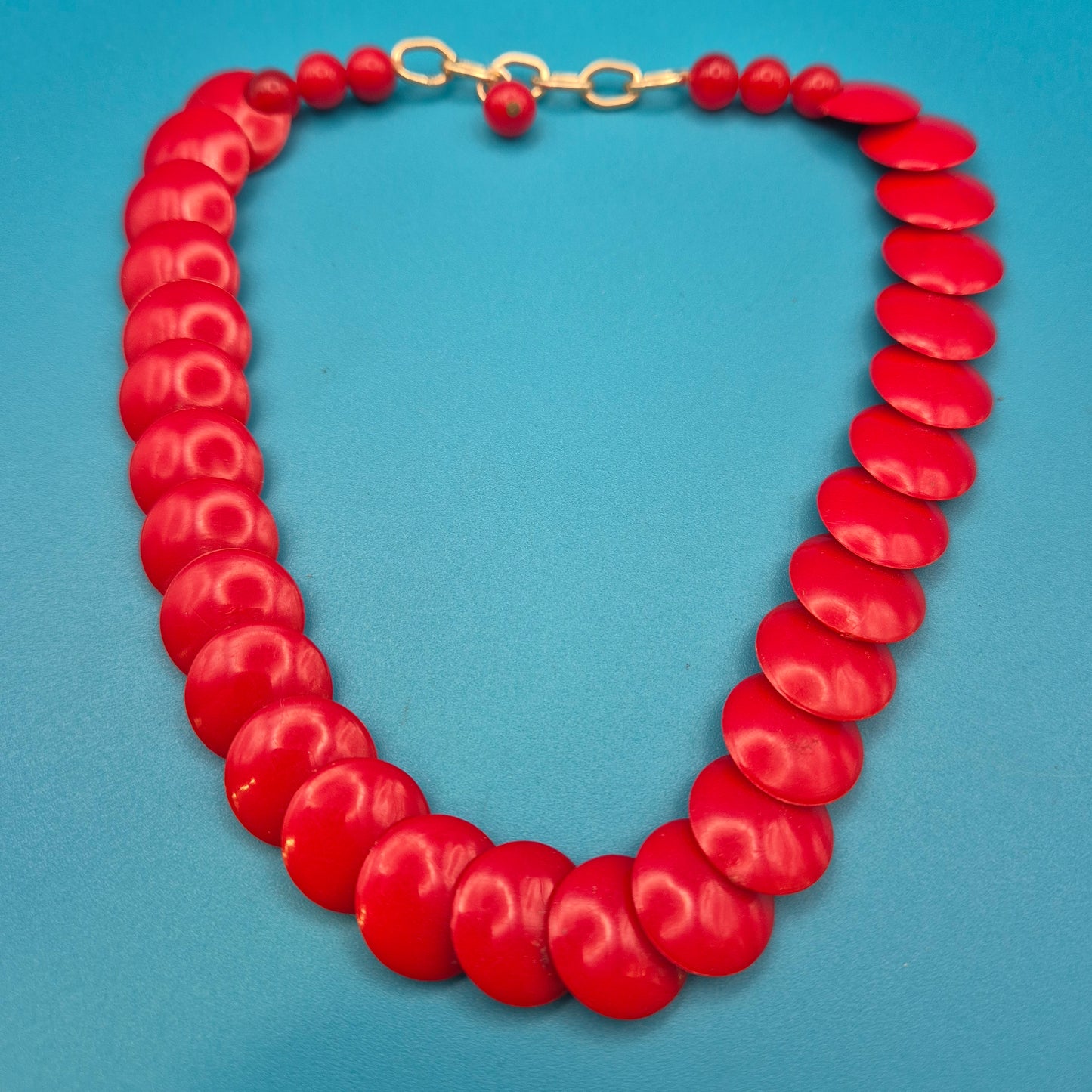 Vintage Statement-Kette in Knallrot – Scheiben-Design mit Goldakzenten
