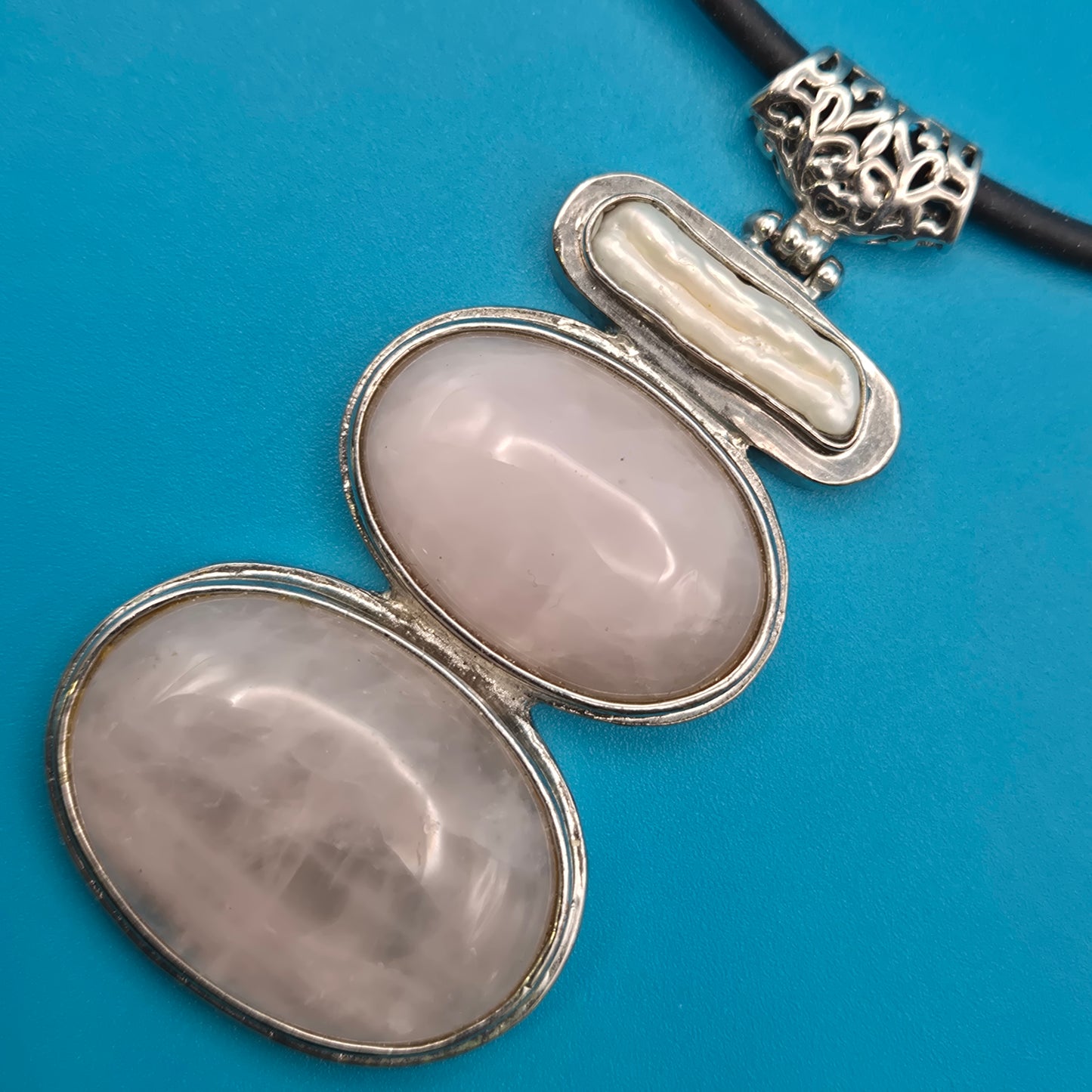 Vintage Statement-Kette mit Rosenquarz und Perle, Silberoptik