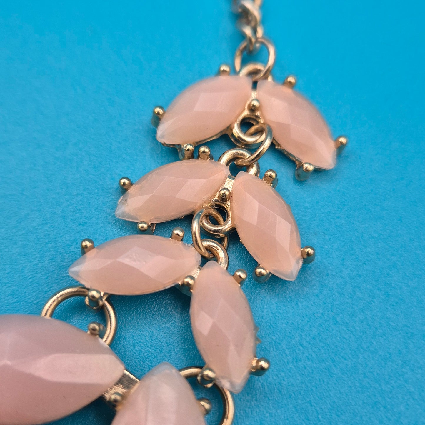 Vintage Statement Collier Marquise-Steine in zartem Pastellrosa