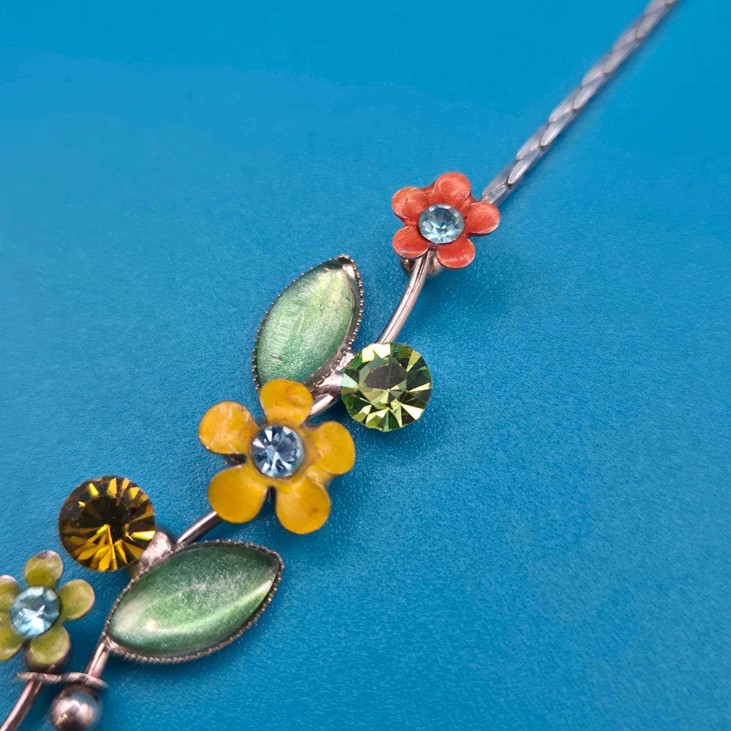 Vintage Blumen-Collier mit Emaille-Applikationen und Strassbesatz