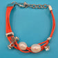 Mehrsträngiges Leder-Armband in Orange mit echten Perlen und Kristall-Details