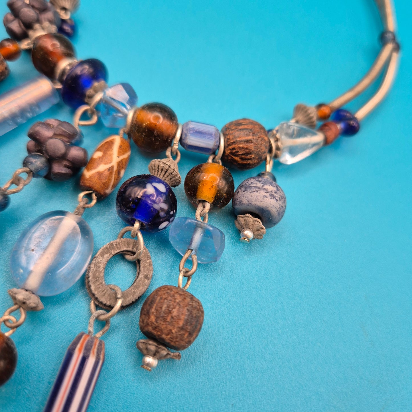 Boho-Statement-Kette mehrreihig mit Ethno-Perlen-Mix und Anhängern