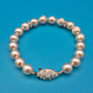 Elegantes Vintage-Perlenarmband mit Strass-Verzierungen und Schließe