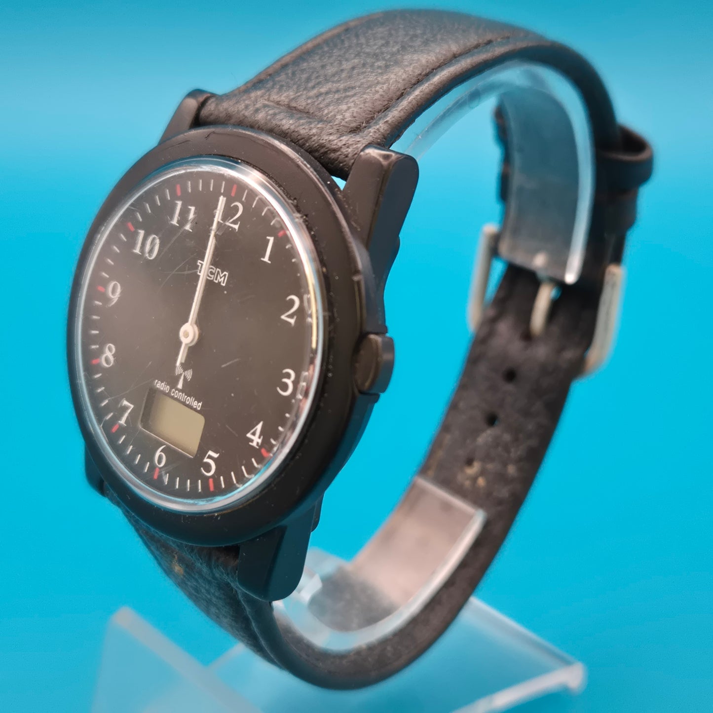 TCM Funkgesteuerte Armbanduhr Analog-Digital Schwarz 23cm
