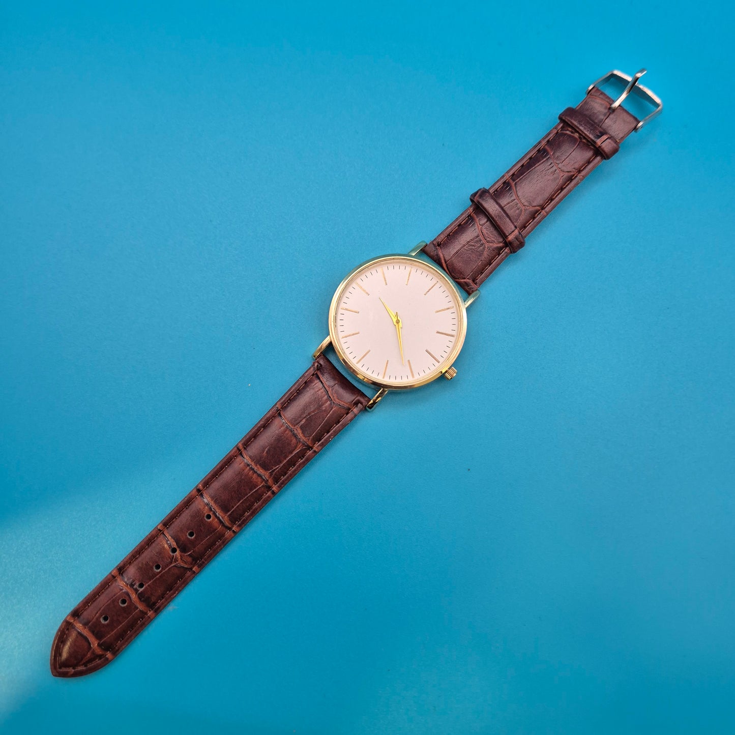 Elegante Primus Sammleruhr - Klassisches Design mit braunem Lederarmband