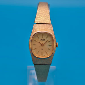 Vintage Citizen Quartz Damenuhr - Goldfarbenes Armband & Strukturiertes Design