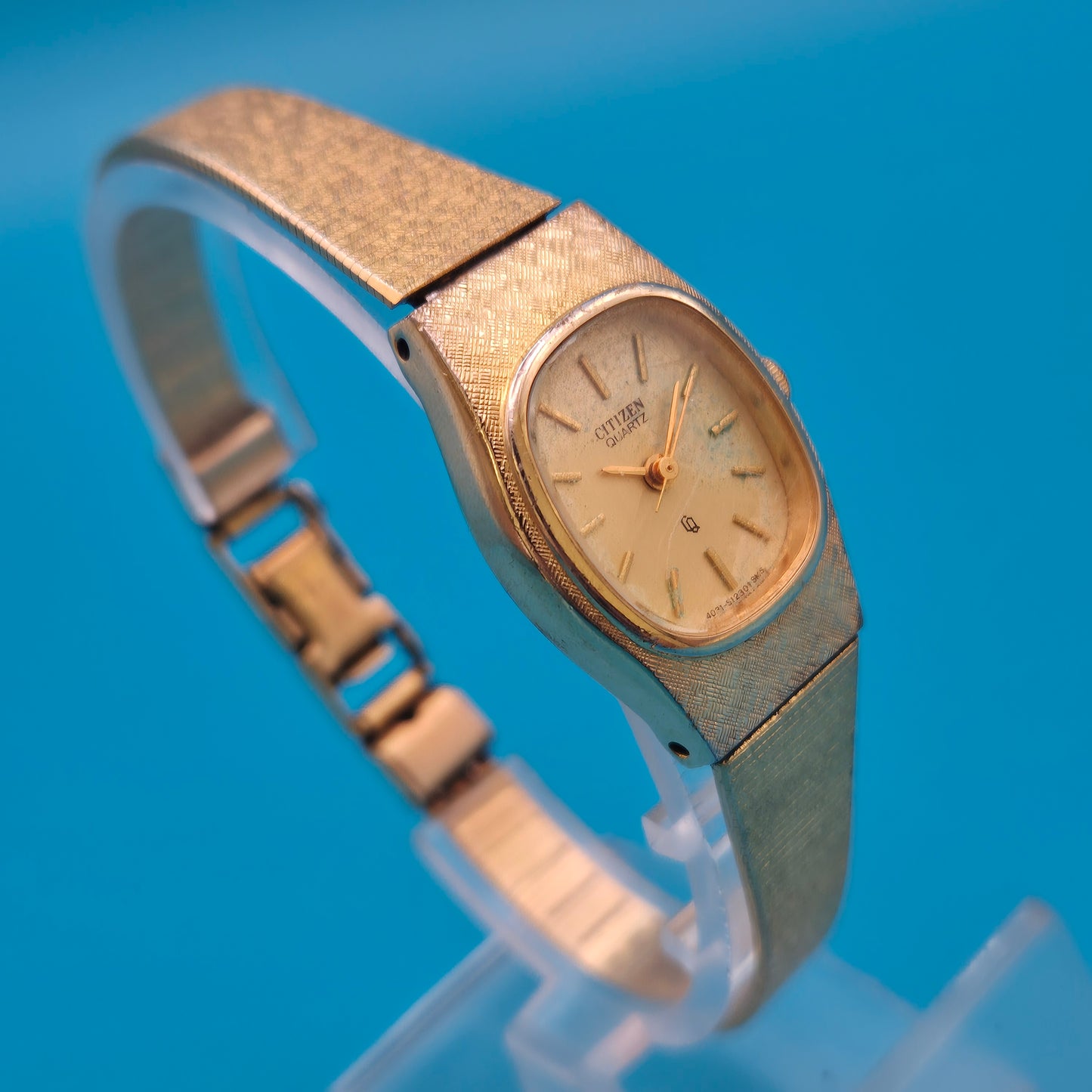 Vintage Citizen Quartz Damenuhr - Goldfarbenes Armband & Strukturiertes Design