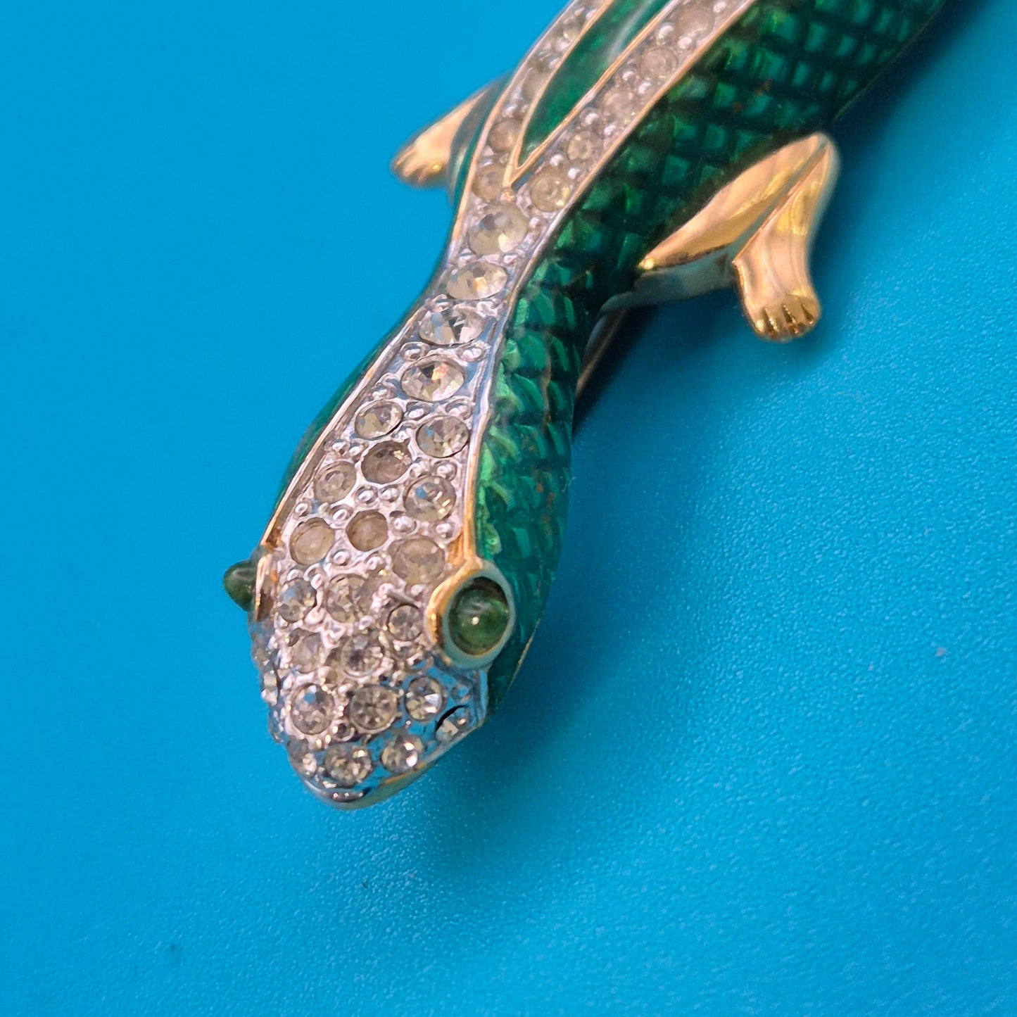 Vintage Emaille Brosche Salamander mit Strass-Verzierung Goldfarben