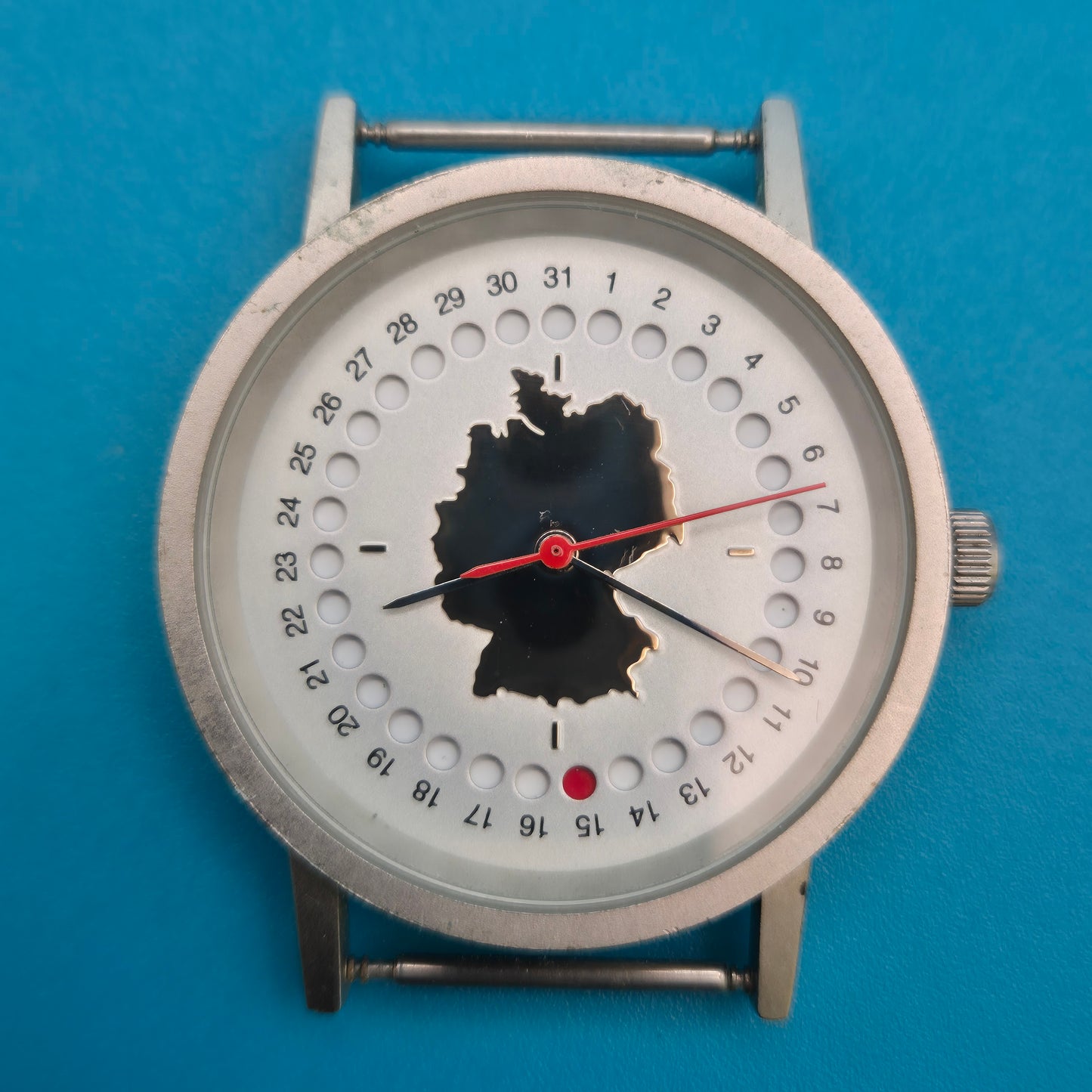 Vintage Armbanduhr mit Kalender-Zifferblatt - Edelstahl - 4 cm Durchmesser