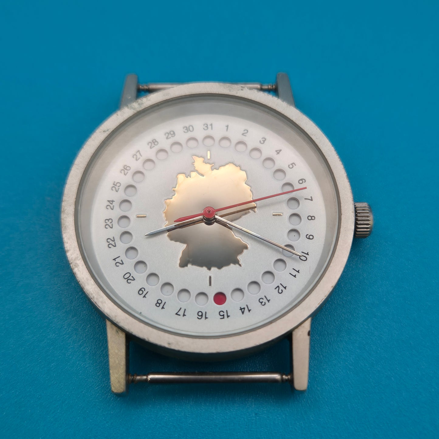 Vintage Armbanduhr mit Kalender-Zifferblatt - Edelstahl - 4 cm Durchmesser