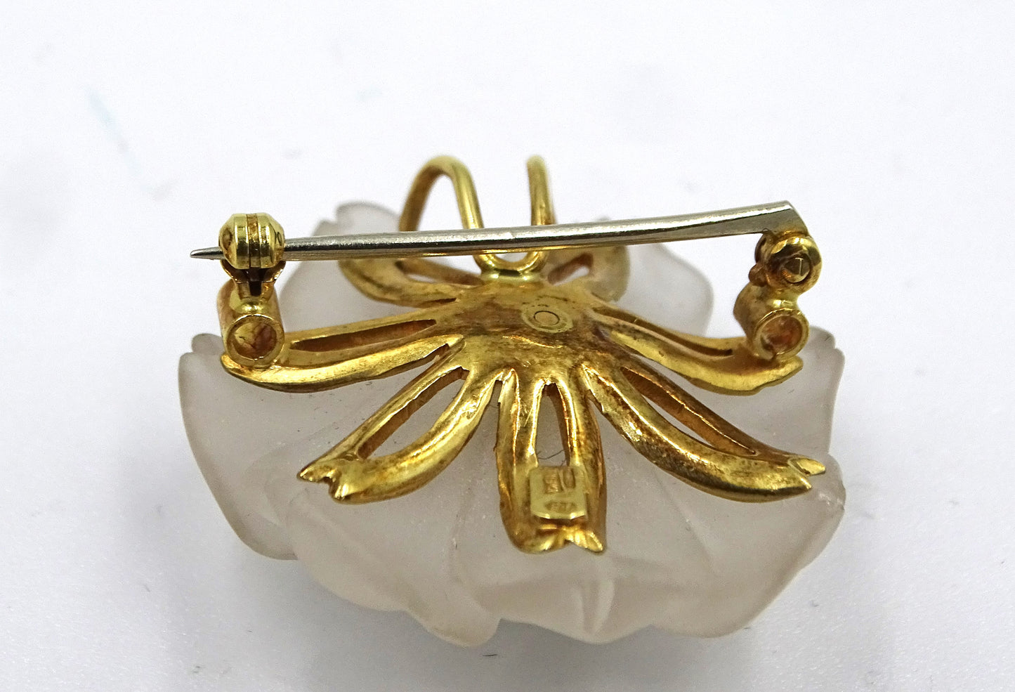 Exquisite Blumen-Brosche/Nadel in 18k Gelbgold - Signiert von I.B