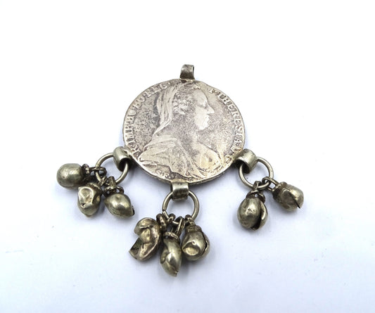 Antikes Maria Theresia Münzen-Medaillon-Silberanhänger