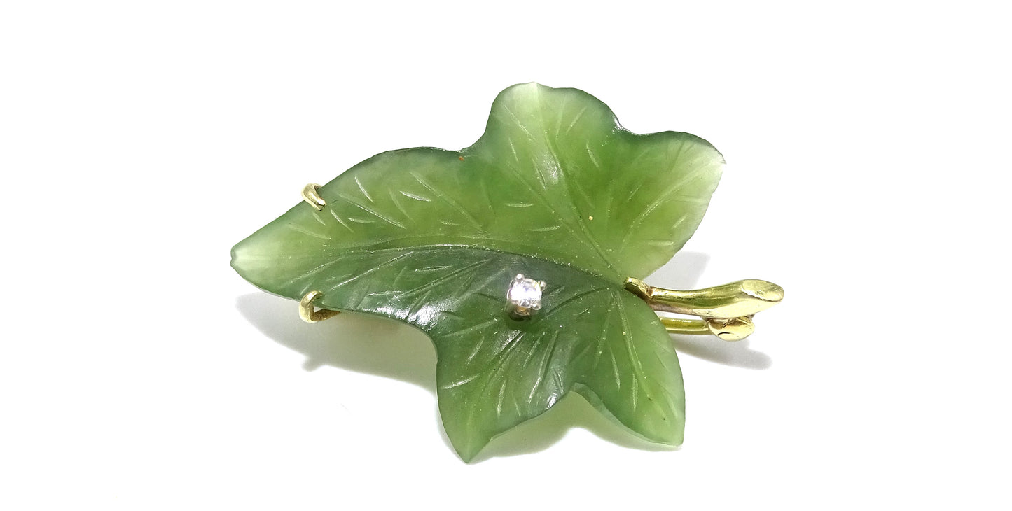 Brosche Blatt Jade Gold 14K