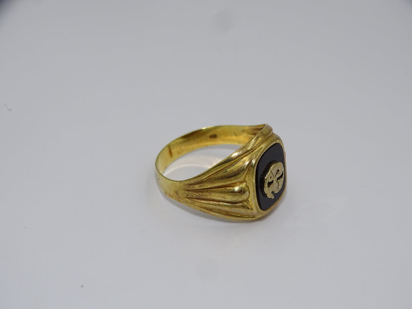 Designer Herrenring mit zwei Fischen in 333er Gold - Größe 62