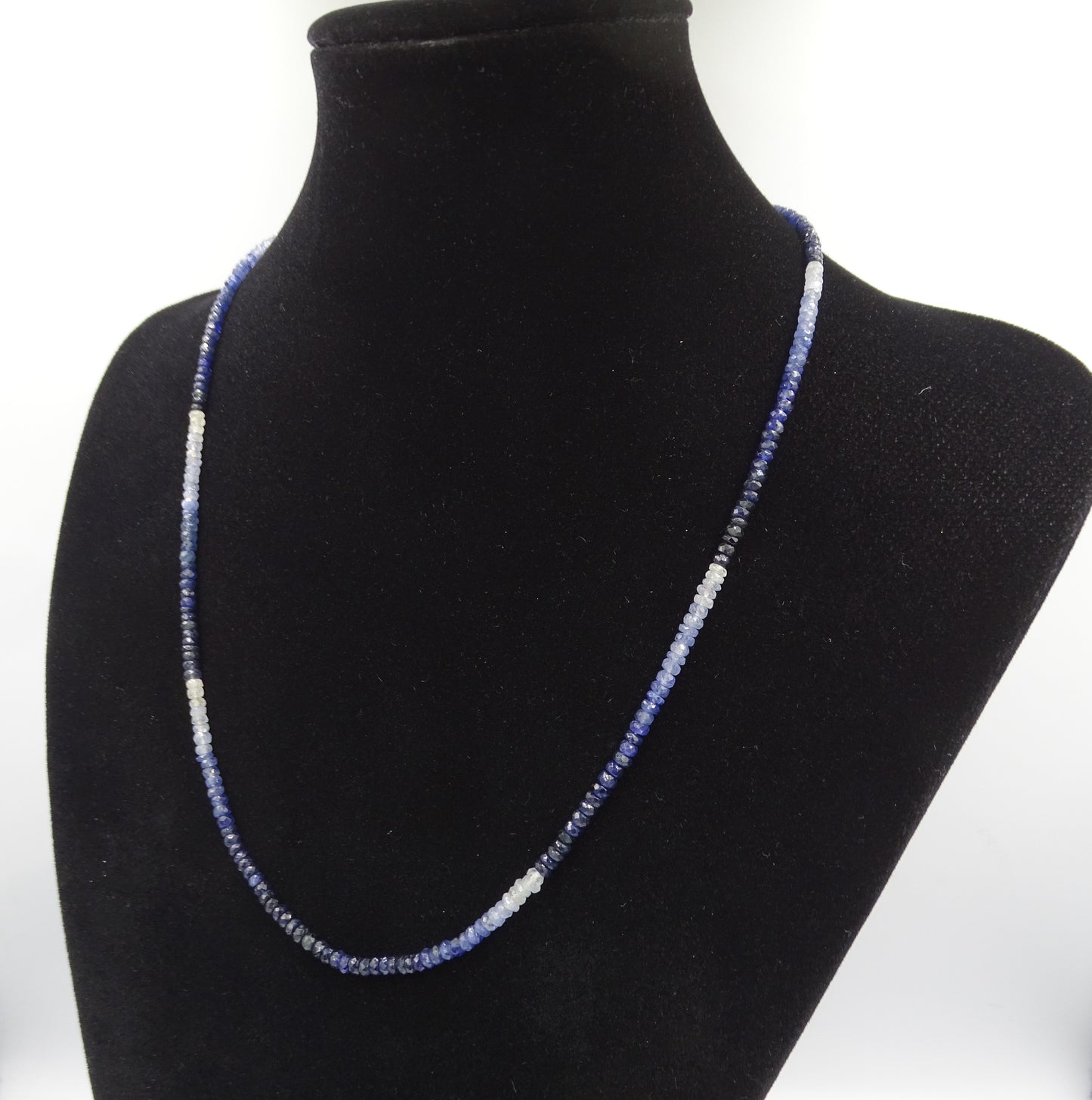 Elegante Saphir blau Kette facettiert 925 Silber– 50 cm