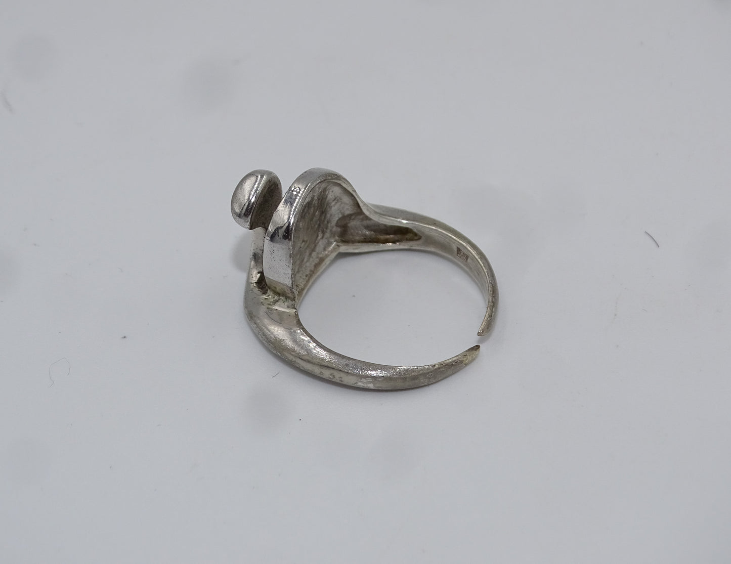 Design Silber 835 Ring "KR 159 Signiert" - Größe 56