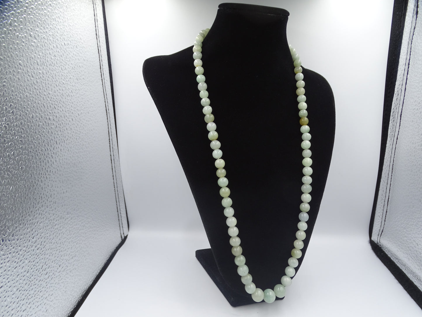 Art Deco Jade Halskette – Eleganz aus der Vergangenheit