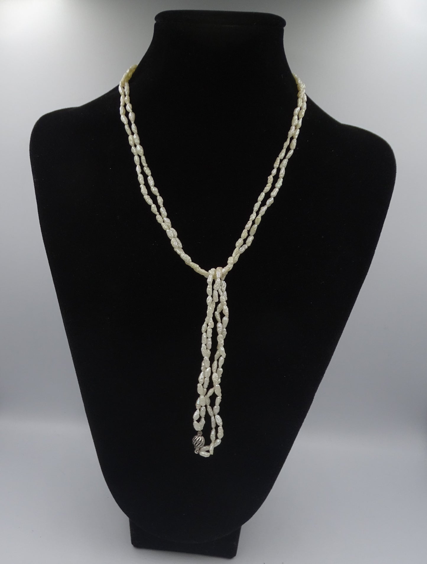 Perlenkette mit Armband – Eleganz in Perfektion