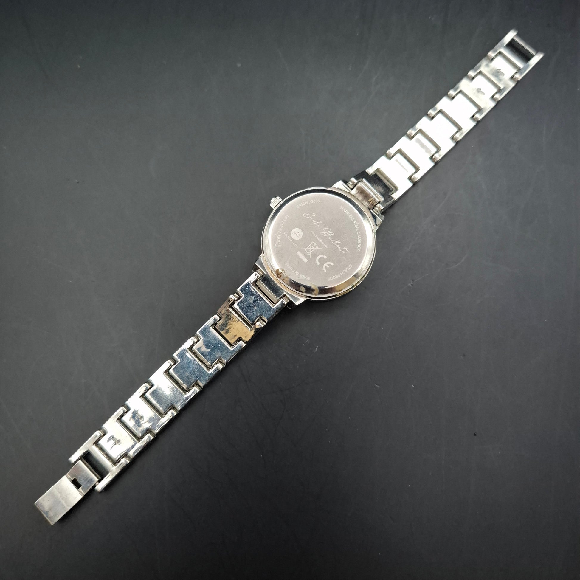 Emilia Brillante Damen-Armbanduhr | Lila Zifferblatt | Strass-Lünette & Metallarmband - Bild 4