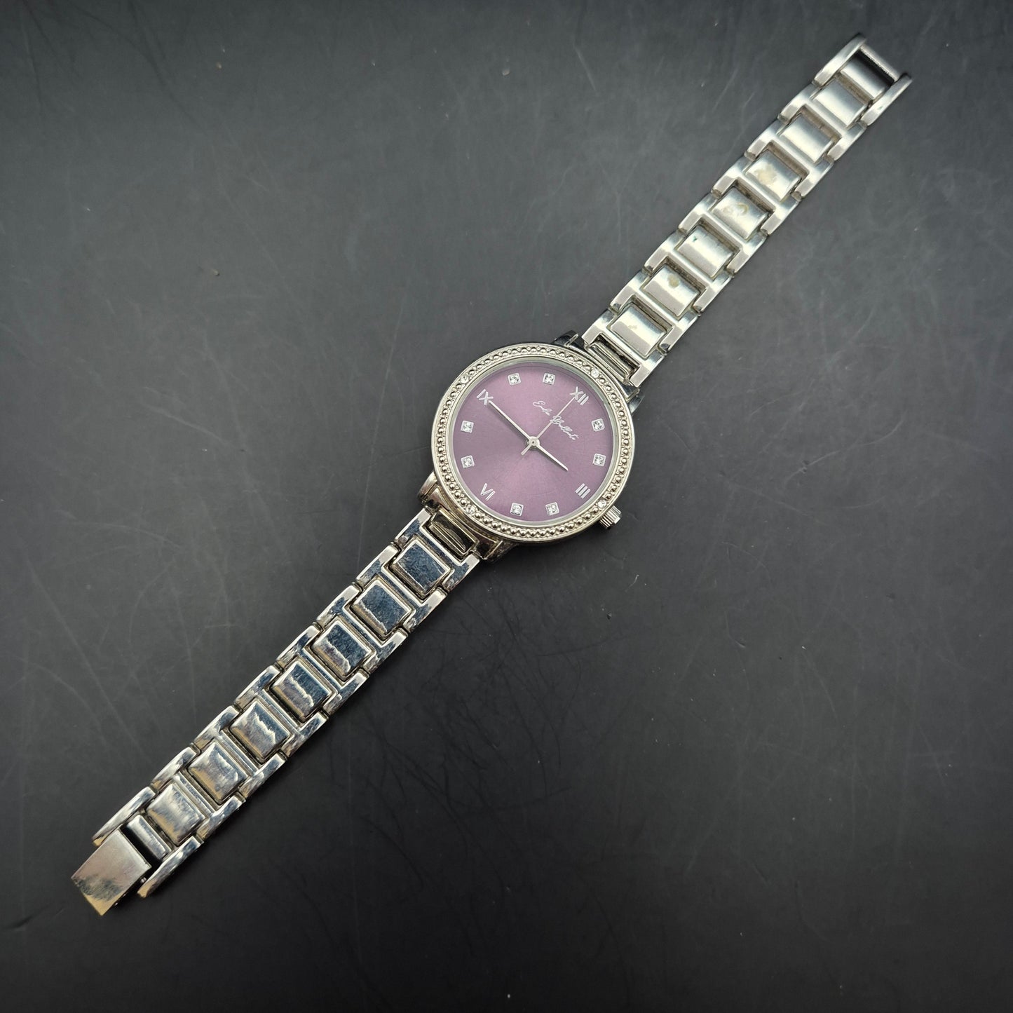 Emilia Brillante Damen-Armbanduhr | Lila Zifferblatt | Strass-Lünette & Metallarmband - Bild 2