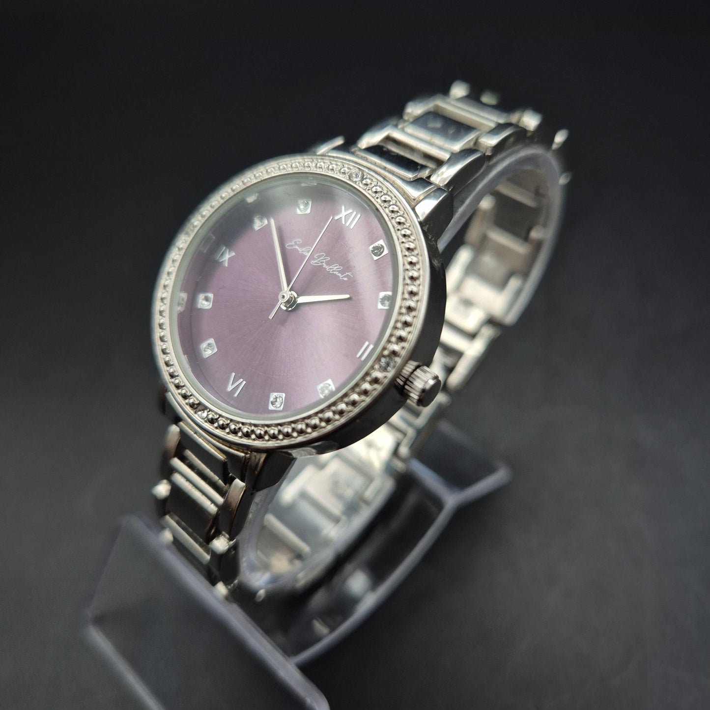 Emilia Brillante Damen-Armbanduhr | Lila Zifferblatt | Strass-Lünette & Metallarmband - Bild 9