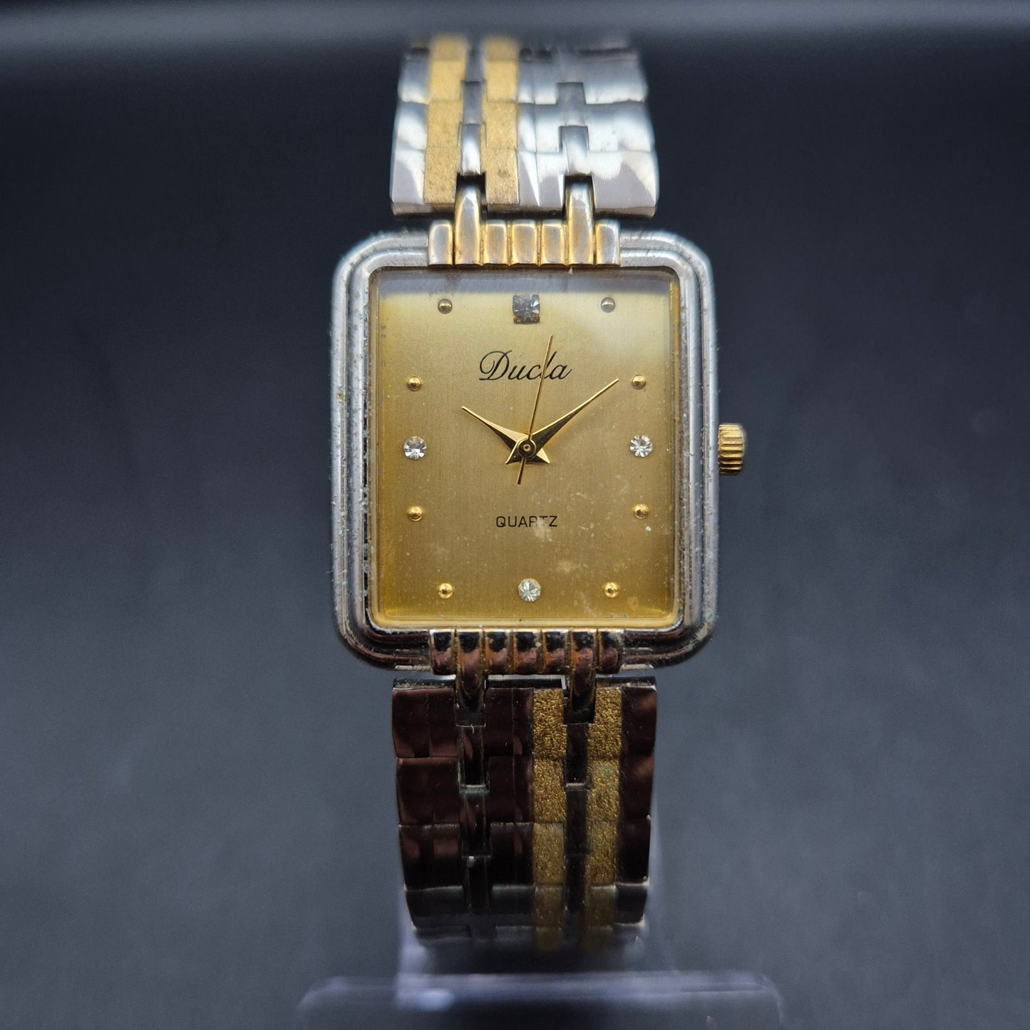 Ducfa Vintage Quarz-Uhr | Zwei-Ton | Rechteckiges Gold-Zifferblatt