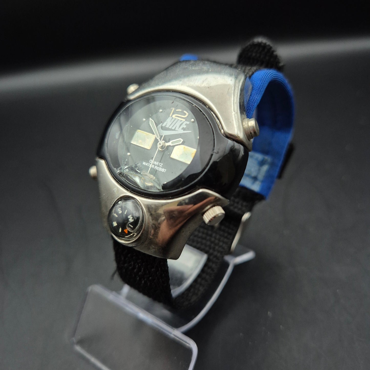 Vintage NIKE Ana-Digi Sportuhr mit Kompass | Quartz Water Resist - Bild 4