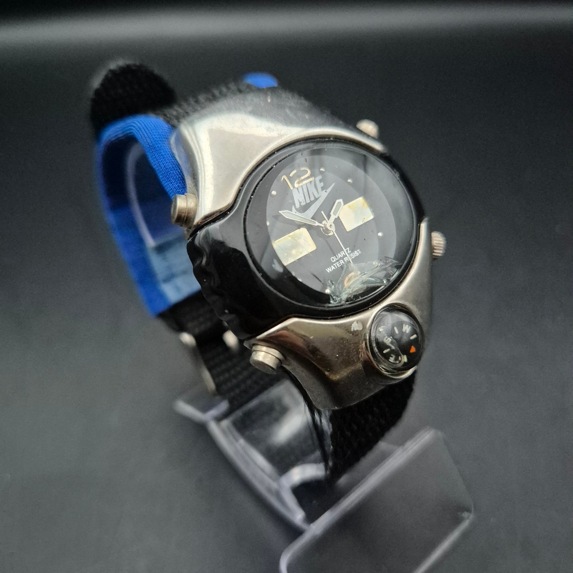 Vintage NIKE Ana-Digi Sportuhr mit Kompass | Quartz Water Resist - Bild 5