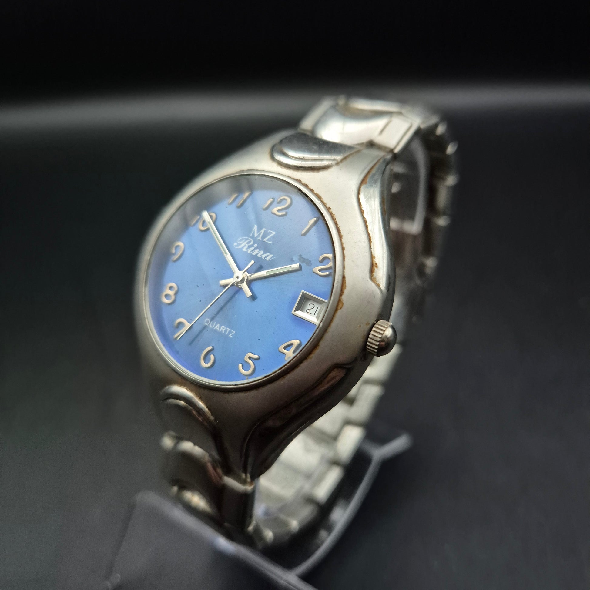 Vintage MZ Rina Quarz Armbanduhr | Blaues Zifferblatt & Datum - Bild 3
