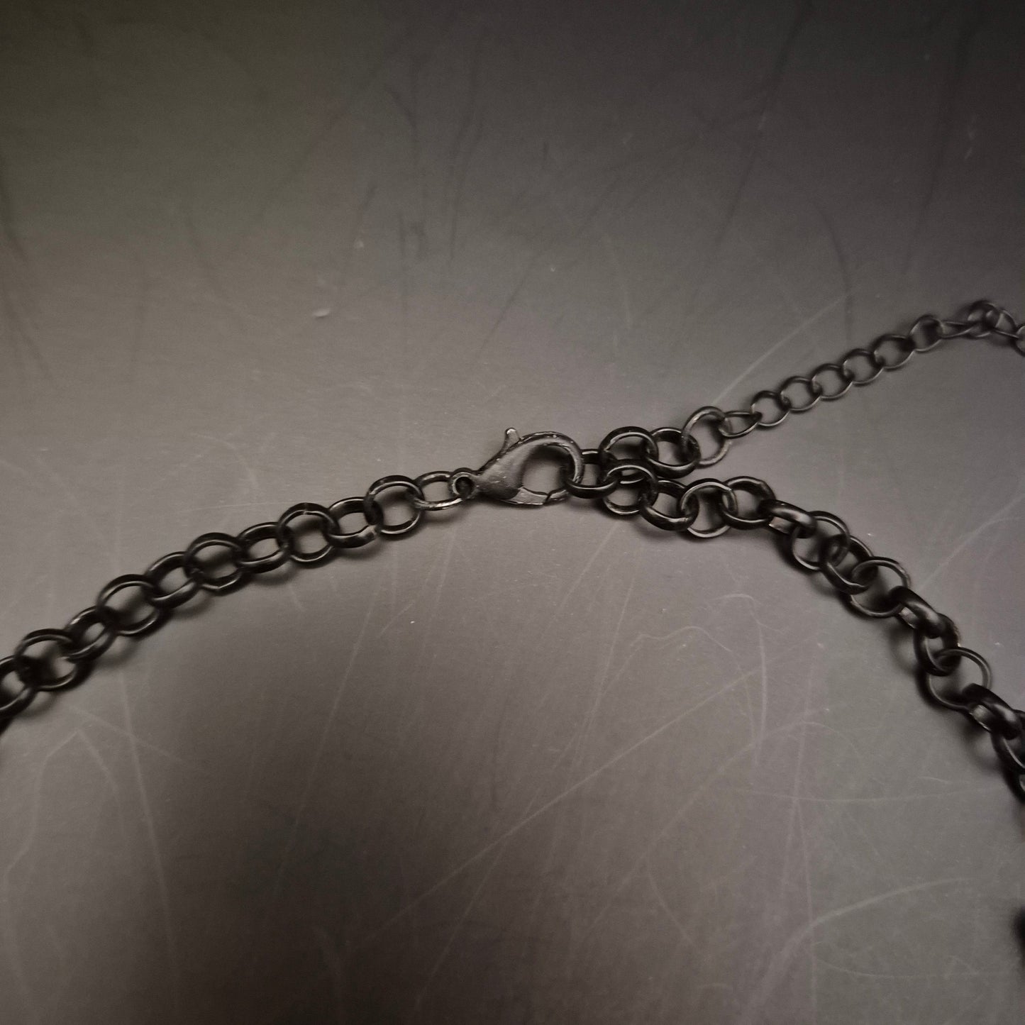 Elegante Statement Kette mit facettierten schwarzen Glasperlen - Bild 6