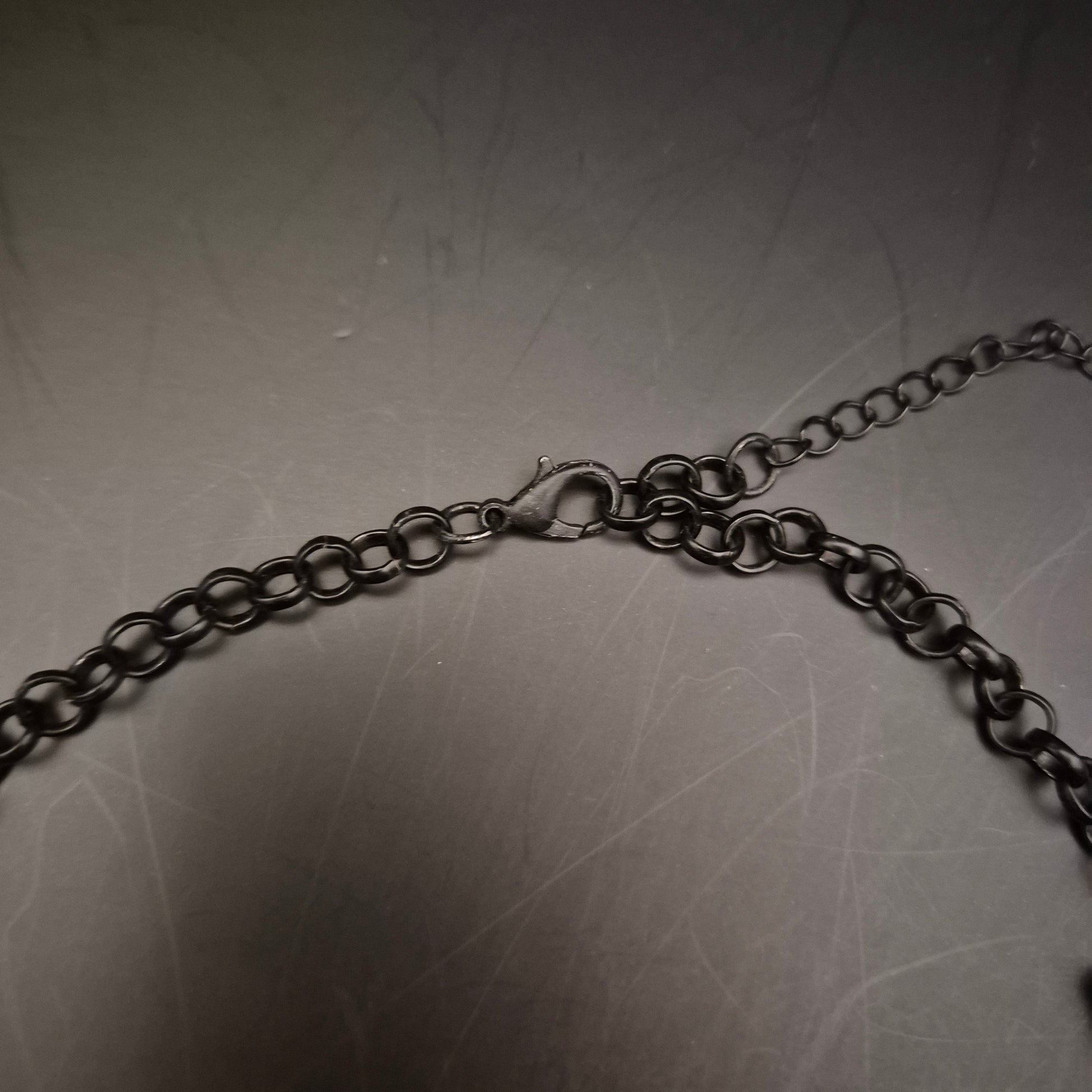 Elegante Statement Kette mit facettierten schwarzen Glasperlen - Bild 6