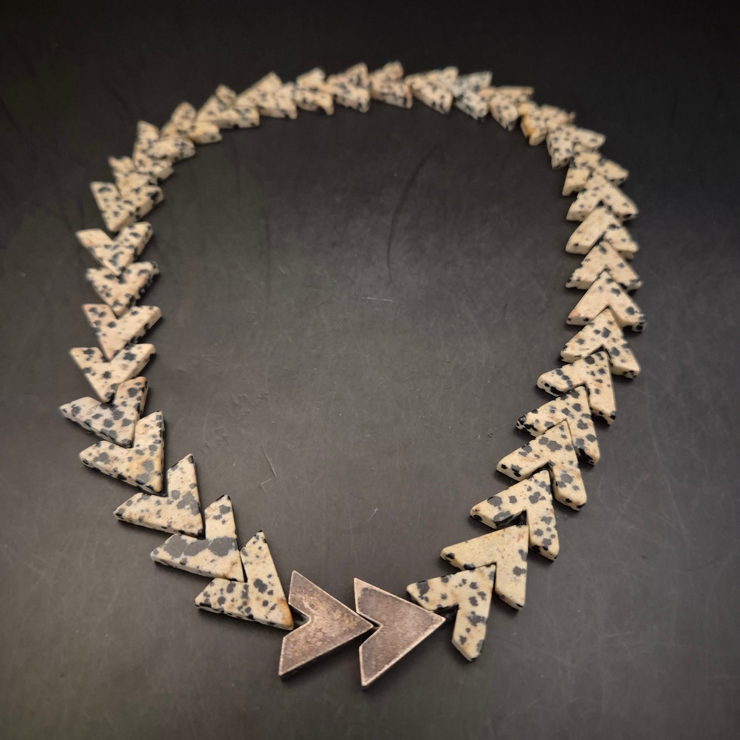 Vintage Halskette Dalmatiner Jaspis & Geometrische Metallelemente - Bild 4