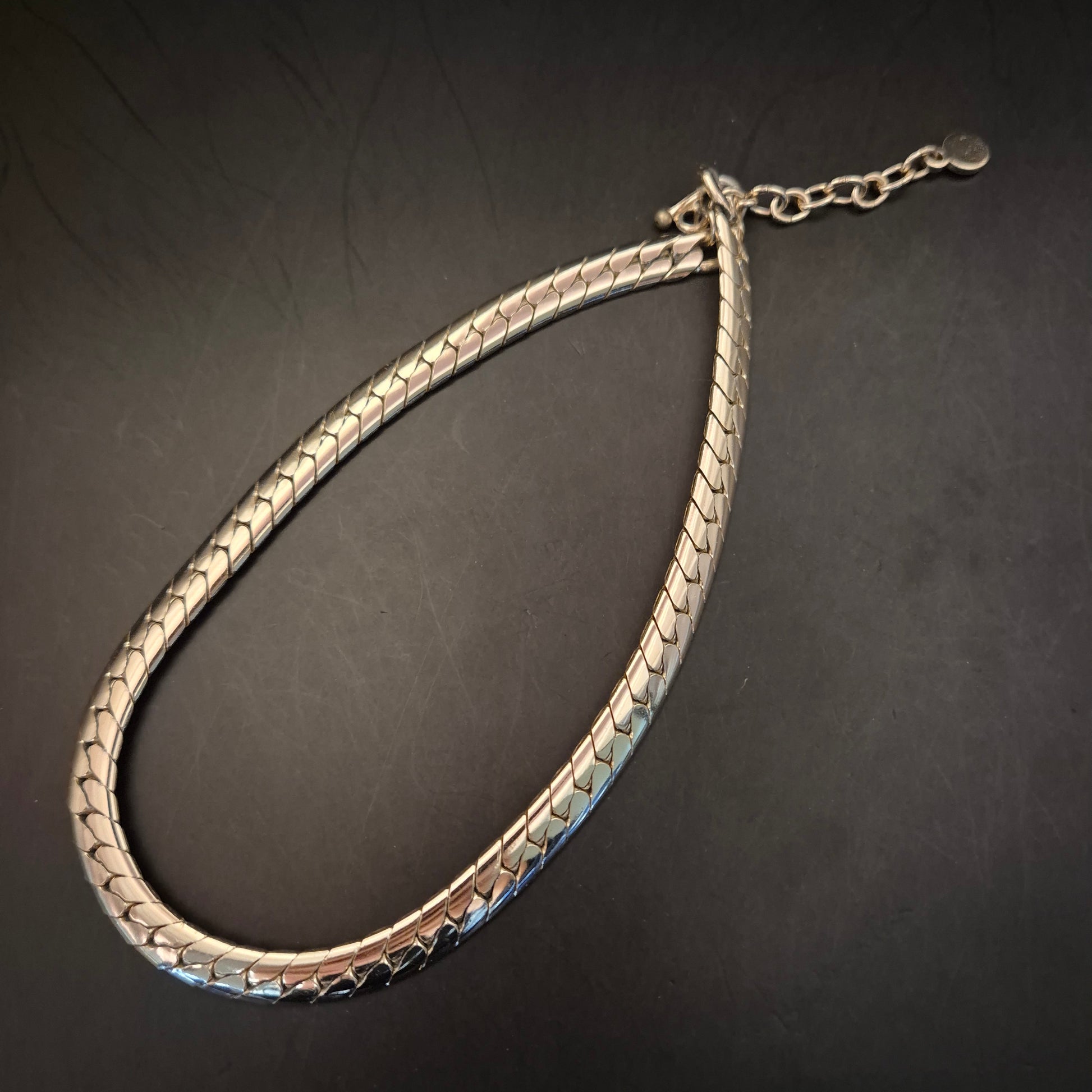 Elegante Vintage Schlangenkette Goldfarbenes Metall - Bild 2