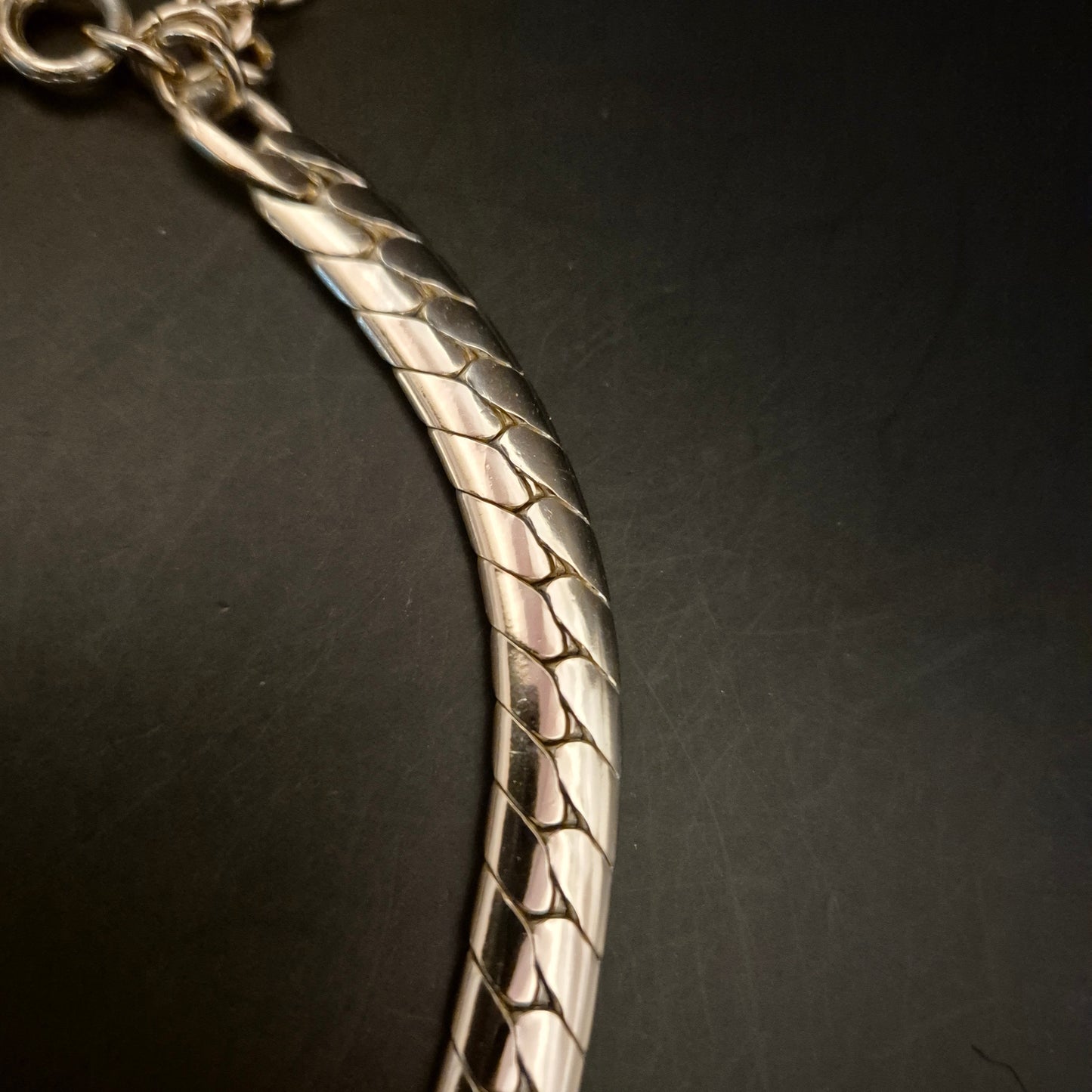 Elegante Vintage Schlangenkette Goldfarbenes Metall - Bild 6
