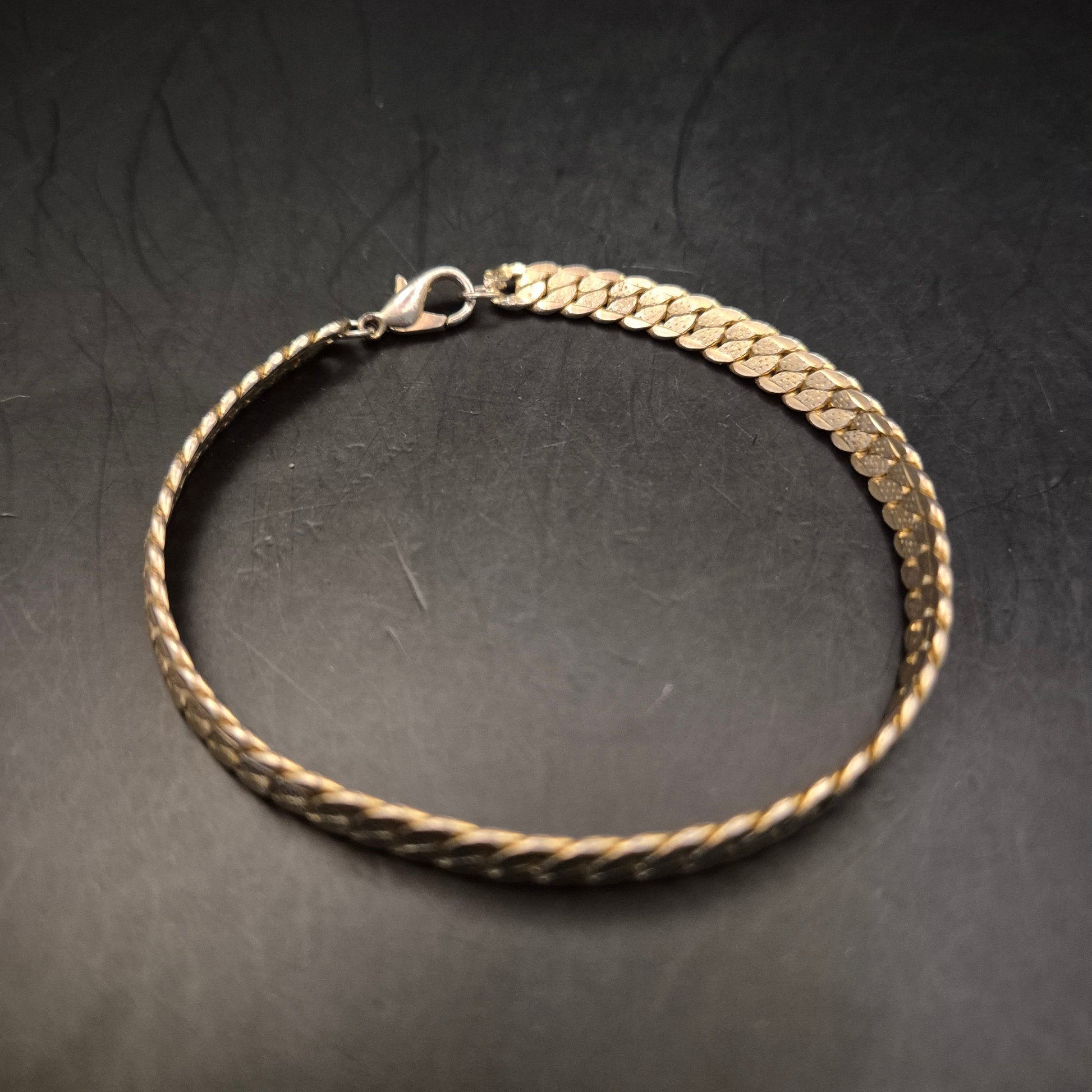 Elegantes Bicolor Armband mit Kordel- & Panzerketten-Design - Bild 2