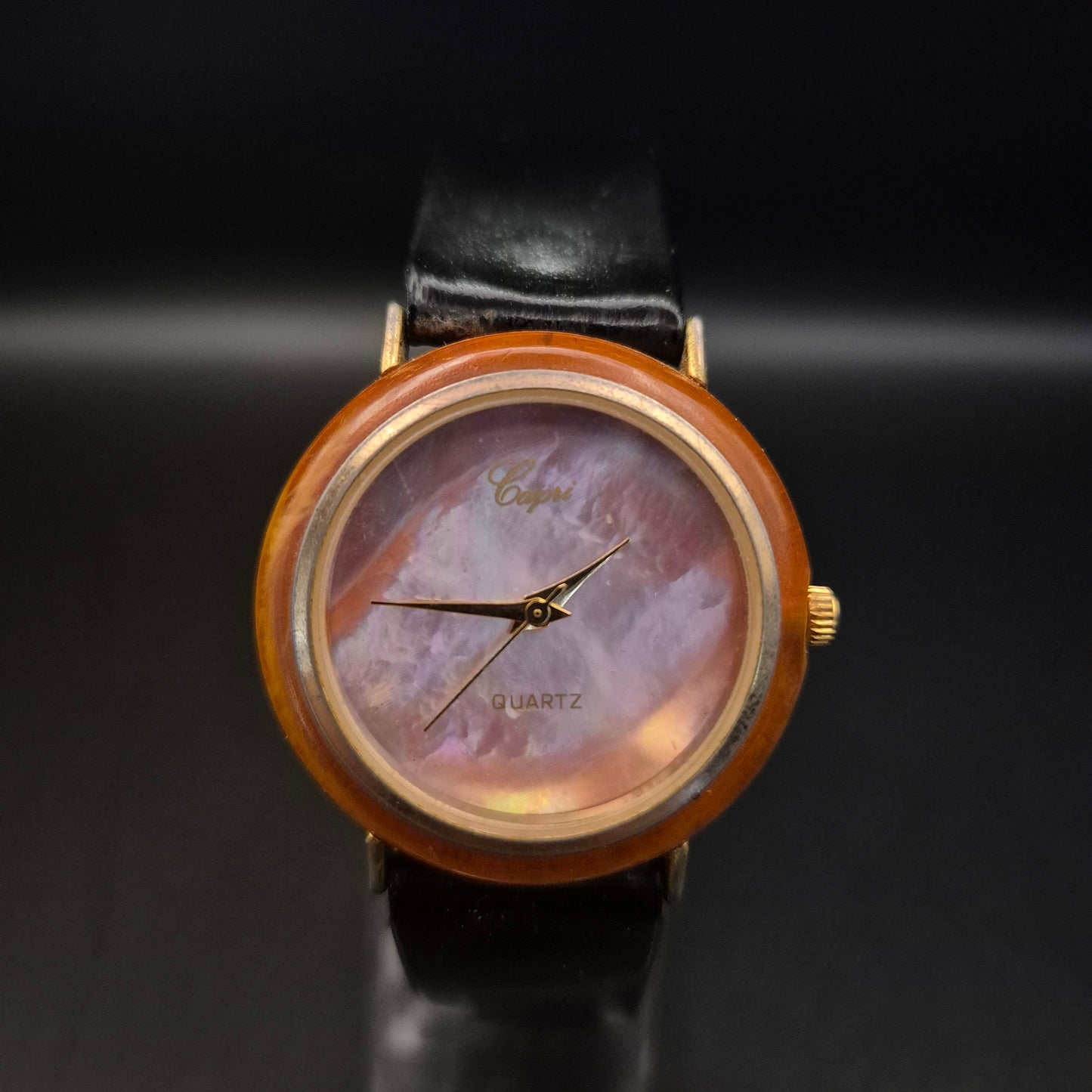 Elegante Vintage Capri Damenuhr mit Perlmutt Zifferblatt & Lederarmband - Bild 4